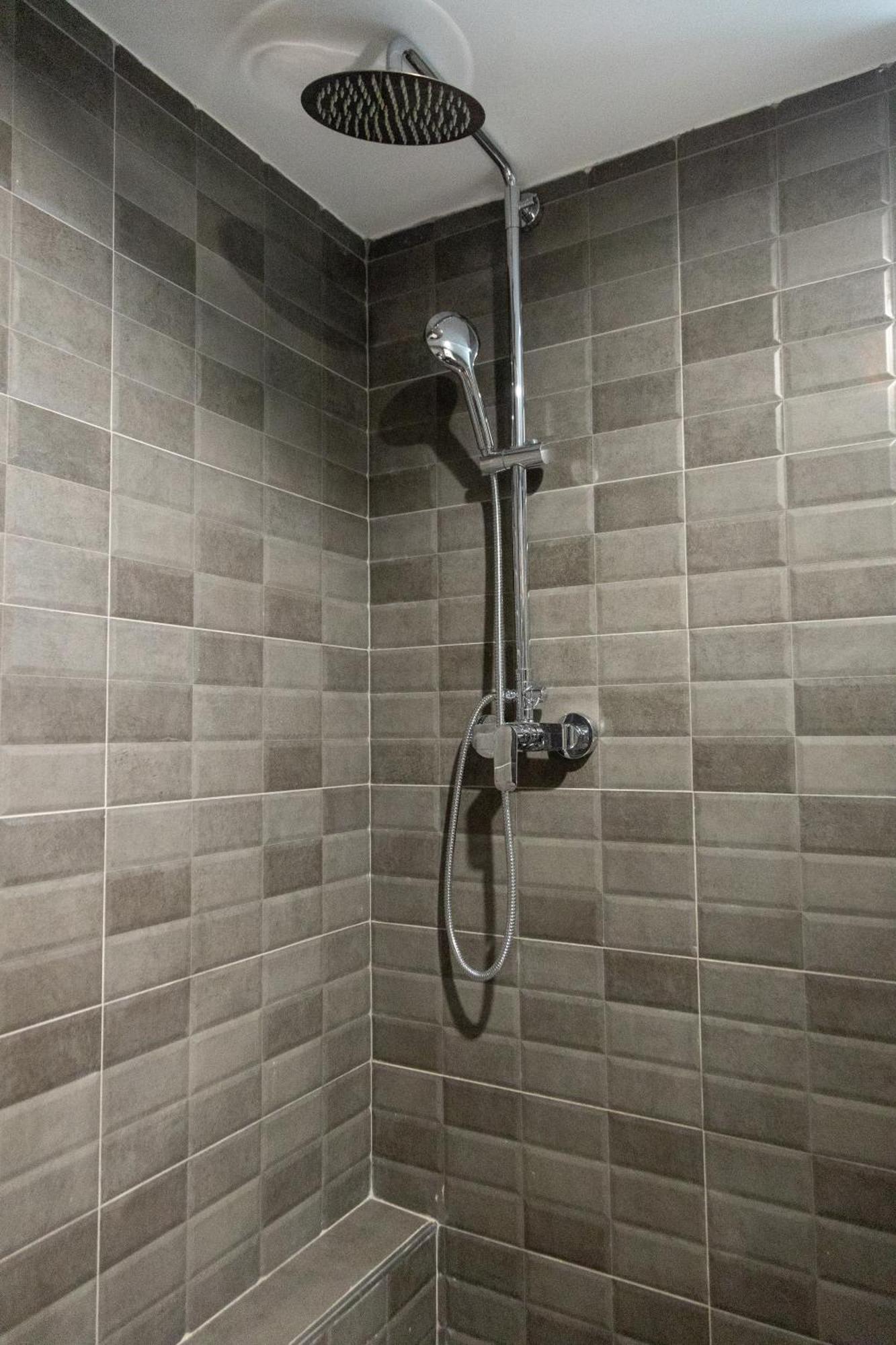فندق Cozy Loft-Blloku Downtown تيرانا المظهر الخارجي الصورة
